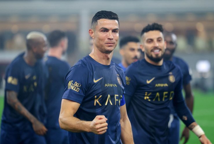 cristiano-ronaldo-celebrates-39th-birthday-with-al-nassr-squad-before-training,-video-goes-viral