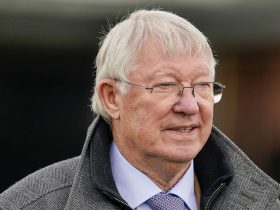 “we-never-had-the-same-voice-for-too-long”-–-gary-neville-reveals-two-secrets-to-sir-alex-ferguson’s-manchester-united-legacy 