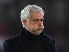 “all-planned”-–-richard-keys-claims-jose-mourinho-intentionally-dropped-manchester-united-superstar-as-he-‘wanted-to-be-sacked’