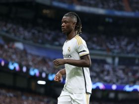 “ja-morant-in-the-house”-“the-most-complete-sportsman-in-the-world”-–-real-madrid-stars-react-to-video-of-eduardo-camavinga-playing-basketball