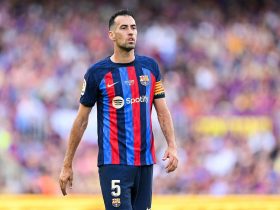 “it’s-almost-impossible”-–-deco-names-premier-league-star-as-perfect-sergio-busquets-replacement-but-reveals-barcelona-cannot-sign-him