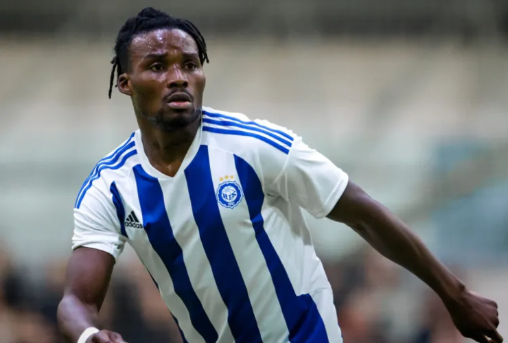 Ghanaian midfielder Hans Nunoo Sarpe