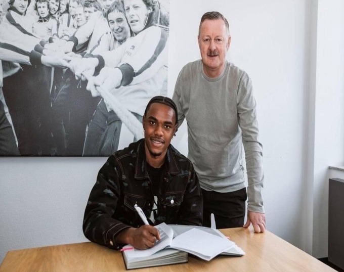 Mönchengladbach Sports Director Roland Virkus Delighted with Signing of Charles Herrmann