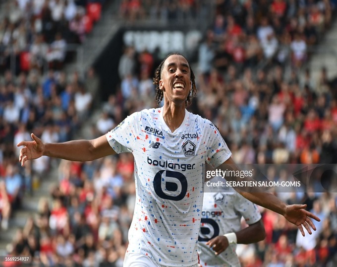 Lille defender Leny Yoro