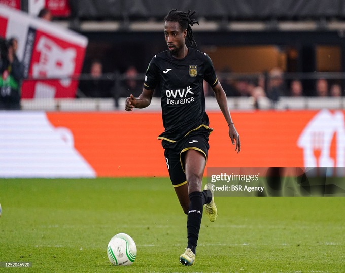 Anderlecht CEO Fredberg Praises Majeed Ashimeru, Secures Midfielder's Future