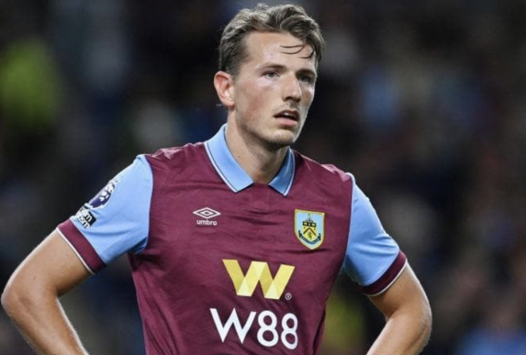 Manchester United Eye Burnley's Berge as Ugarte Backup Plan