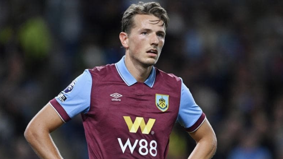 Manchester United Eye Burnley's Berge as Ugarte Backup Plan